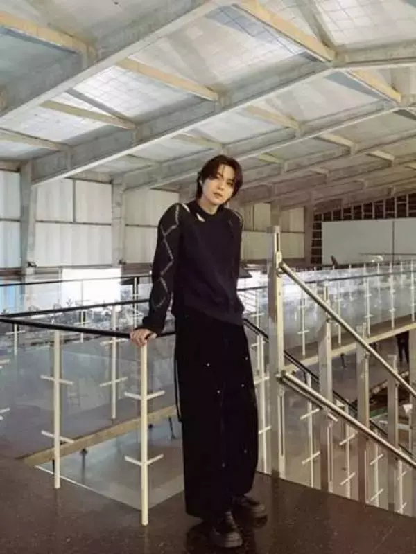 「世界観ごと楽しんでる」BTS〝歓喜のプロレス観戦〟ショットに反響「もうルチャのファンになっちゃいそう…」「みんなマスク被って観てるの可愛すぎる」