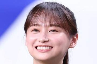 「何してんの！」元日向坂46影山優佳 〝本人しか出せない写真〟にファン震撼！「これは事務所NGの壁を貫いてる」「なぜその角度で…」