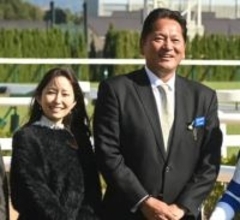 プロ野球選手と電撃おめでた婚⇒27歳で芸能界引退…45歳・元女優、榎本加奈子さん〝ドアップ夫婦ショット〟に反響「いやびっくり」「オーラある」