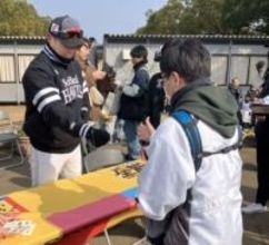 「書いているだけじゃ芸がないからね」ソフトバンク小久保監督　本日の〝日替わりファンサ〟はじゃんけん大会