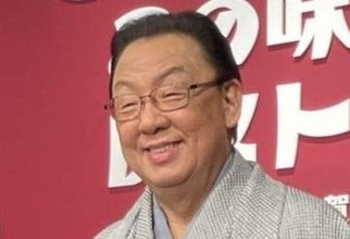 「40年前ってことは35歳…えっ？」梅沢富美男〝秘蔵ショット〟にSNS騒然「喜平ゴールドネックレスが懐かしい」「富美男兄さん素敵すぎます」