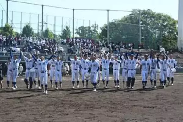 福岡・祐誠がタイブレークの末、サヨナラ４強入り【九州地区高校野球】