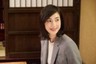 「えっまじビックリ」「朝から鳥肌が...」福岡ローカル番組〝30秒生PR〟天海祐希〝突然の登場〟で大熱狂！「寒い中、たとえ大御所であっても外でPRさせてるの凄い」