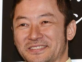 「誰かと思った」「えぇぇ⁉」浅野忠信〝衝撃〟姿に驚きの声「全身黒タイツ…すげぇ」「何してるの⁉」「びっくり！すごい楽しみ」