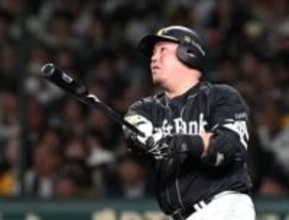 「うーん！山川が大きかったね！エラーも大きかったけど！」ソフトバンク王会長、2戦連発山川穂高に冗談交え賞賛【日本シリーズ】