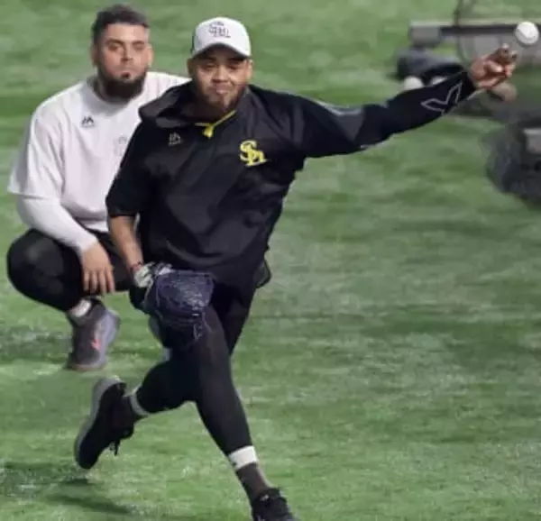 ソフトバンクのヘルナンデス、オスナ、ダウンズが帰国