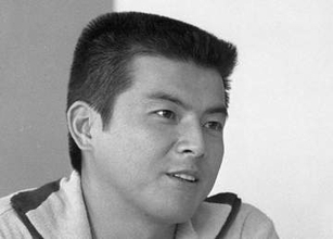 「山口百恵が惚れるの男の中の漢」結婚46年…三浦友和〝雰囲気ガラリ〟74歳の近影が話題「相変わらず背が高くて体格が良い」「若い頃のまま歳を取った感じ」