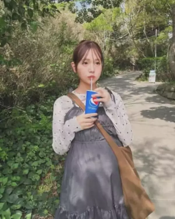 昨年〝グループ脱退＆電撃婚〟7月出産の23歳元アイドル〝自宅夫婦ショット〟に「憧れの夫婦」「激かわぁぁ」「ママになっても最強」の声