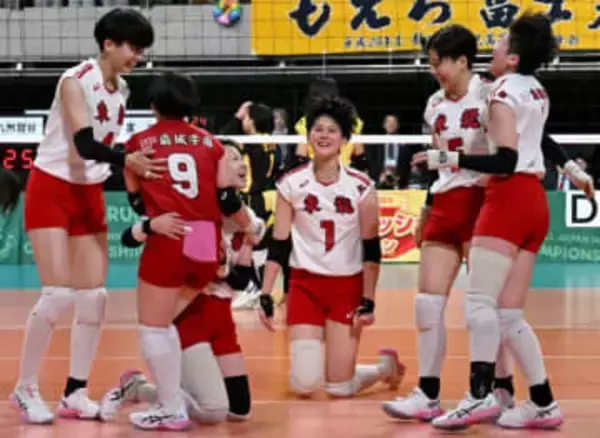 「次につながる試合ができた」　東九州龍谷が全国大会で2連敗の難敵にリベンジ　準決勝は全国総体Ｖの金蘭会【春高バレー女子】