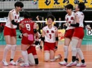 「次につながる試合ができた」　東九州龍谷が全国大会で2連敗の難敵にリベンジ　準決勝は全国総体Ｖの金蘭会【春高バレー女子】