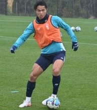 指揮官も「いつ出てもいい準備ができている」　アビスパ福岡新加入のDF辻岡佑真がJ1デビューで存在感　新生活では自炊にも挑戦