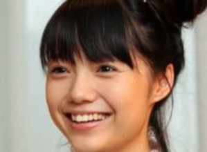 「え、誰？顔違う」宮﨑あおい〝印象激変〟近影に反響！元アイドルと電撃婚から8年、4児の母…「え、本人？」「別人かと！」「似合う」の声