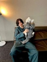 本人が異例の謝罪…米津玄師〝グッズ即完売〟の真摯な対応に「気心の知れた上司からの社内連絡みたい」「これだからファンやめられない」の声