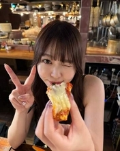 「肌色が多めでけしからん​​​​​​​」福岡人気タレント、阿部桜々〝ヒヤヒヤ陶芸ショット〟に反響
