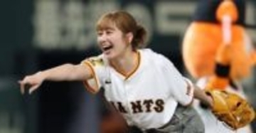 「さすが最強アイドル」電撃婚2カ月先輩…ももクロ佐々木彩夏の結婚を祝福〝密着2ショット〟が話題「うわぁぁぁ」「新婚ペア」「こちらも幸せ」