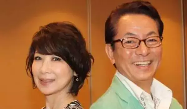 「蘭ちゃんみーっけ♡」水谷豊の舞台挨拶に〝お忍び潜入〟伊藤蘭、客席から自撮りした夫婦ショットに「まさか…」「しっかり客席いる」「観客の皆さん、誰も気づかず」