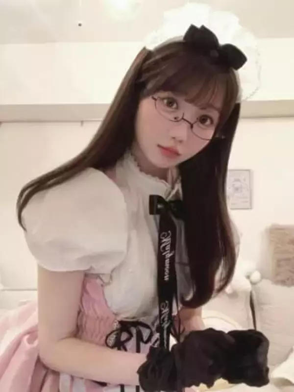 「これは私服?」「見えちゃうよ」〝超ミニ春コーデ〟=LOVE大谷映美里に騒然「もはや絶対領域にすらなってへん」「これはダメだ」