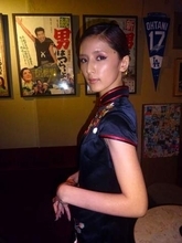 「痩せすぎ」引退→双子出産→離婚→復帰…藤井萩花の水着ショットに「なんですかこのビジュ」