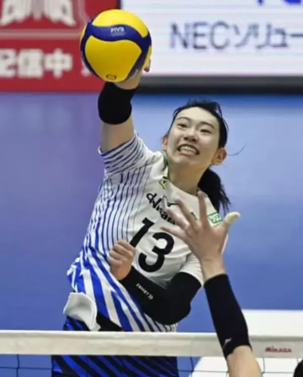 8連勝のカギは〝愛するご当地アイス〟大当たり中の22歳〝雄たけびアタッカー〟「くじ当ててぜひアリーナに」【SVリーグ女子・SAGA久光スプリングス】