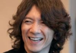 父は超人気バンドボーカル、24歳モデル吉井添〝スッケスケ〟近影に「天使は足まで…」「何でも着こなしちゃうね」「心まで透けて見えそう」