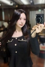 「あかん。これは」〝令和の愛人〟真島なおみ、激深スリットに大反響「見えそうで見えない」「刺激強過ぎ」