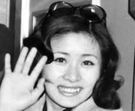 「どんな脚してんの！」「凄すぎます」小柳ルミ子〝衝撃〟楽屋ショットに反響「風邪引かないように…」「圧巻」の声