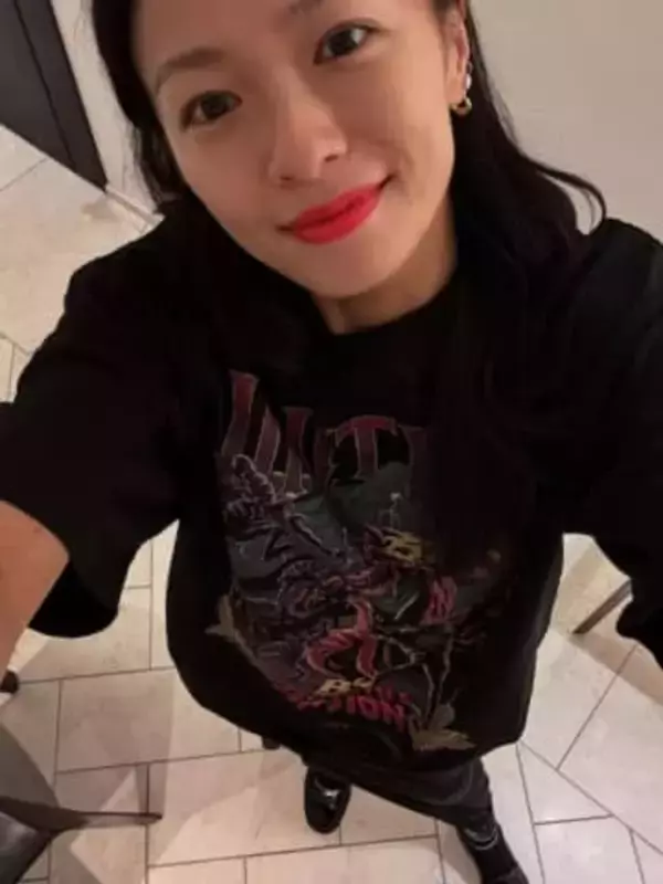 「まじでスタイル良すぎ!」榮倉奈々〝ピタッと〟スタイルで軽々懸垂!「そうとう鍛えてるな」「懸垂できる女性、カッコ良すぎる」「脚 長っ!」