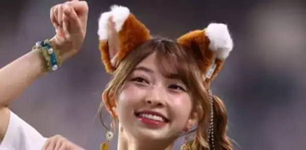 「めっちゃ大きいね！」超とき宣・ 辻野かなみ〝お花見ショット〟公開もファンの視線は…「桜よりも主役感」「こんなのあるの！？」