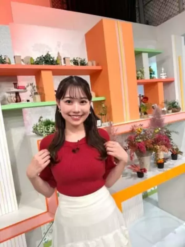 「待ち受けにします」〝極太〟恵方巻ショット！RNC上田彩乃アナに反響「めっちゃ良い顔」「結構太いの挑戦したなぁ」