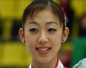 「アレ？」45歳・村主章枝さん〝あれが見えてる〟パンツ姿に騒然…妖艶ドレスの近影には「ゴージャス！」の声