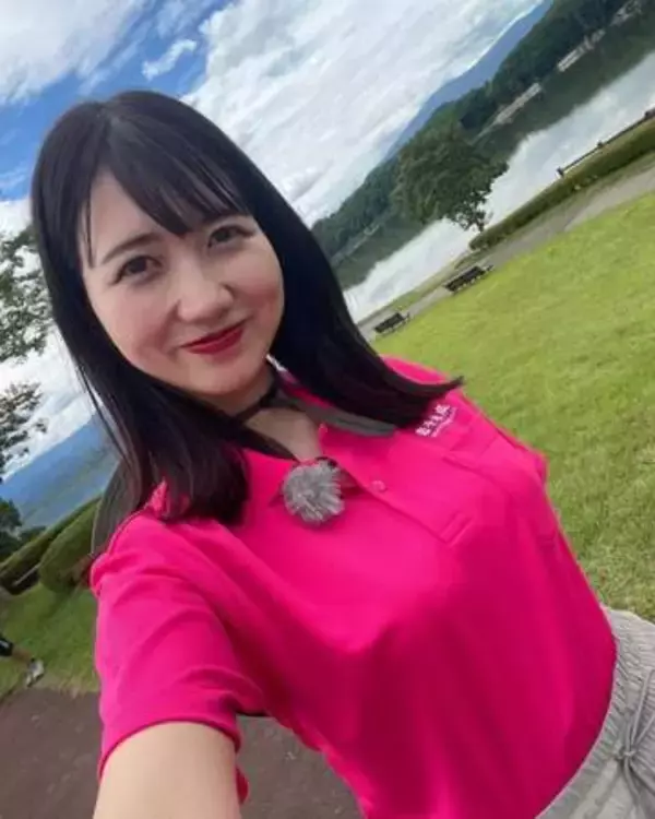 「言葉が全然入ってこない！」〝白ぴたニット〟の岩手朝日テレビ・石田瑠美子アナウンサーに「動いてる♡」「素晴らしい」