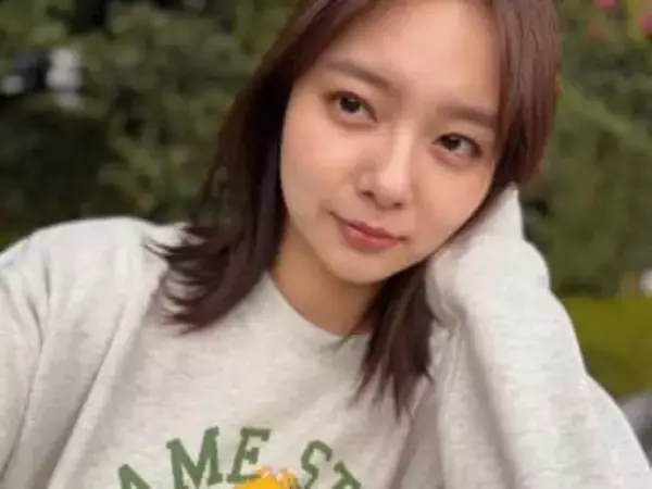 「誰かわからん！」「不審者感がすごい」夫はロケバス運転手…32歳女優、オフ感満載の新川優愛に「絶対に気付かないわ」「なんの容疑者」の声