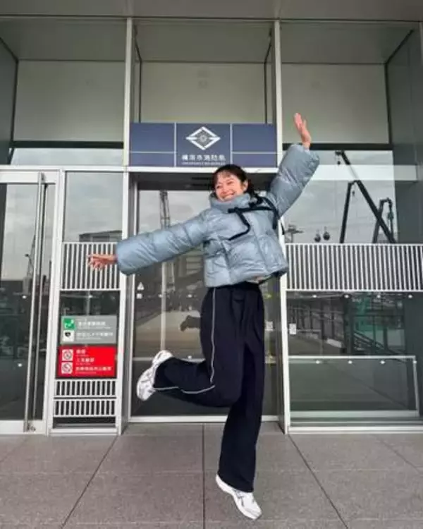 「2人の結婚は令和一衝撃だった」人気俳優と10歳差婚＆出産〝雰囲気ガラリ〟31歳・清野菜名の姿に「お顔…びっくりした」「久しぶりだー‼」の声