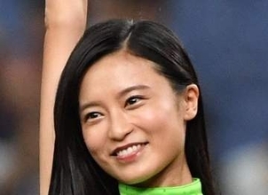 「ポチャるりも好き」〝人生最高体重〟報告の小島瑠璃子に「悲報ですね」「応援してます」「これくらいムッチリの方が好きです」応援の声多数