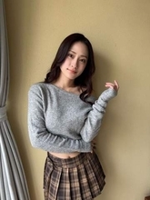 【確認中】「頭から離れないよっ」グラドル・澄田綾乃〝ゴージャスファー〟ショットに「めちゃくちゃよいよぉ〜っ」「ファーが邪魔ですね」