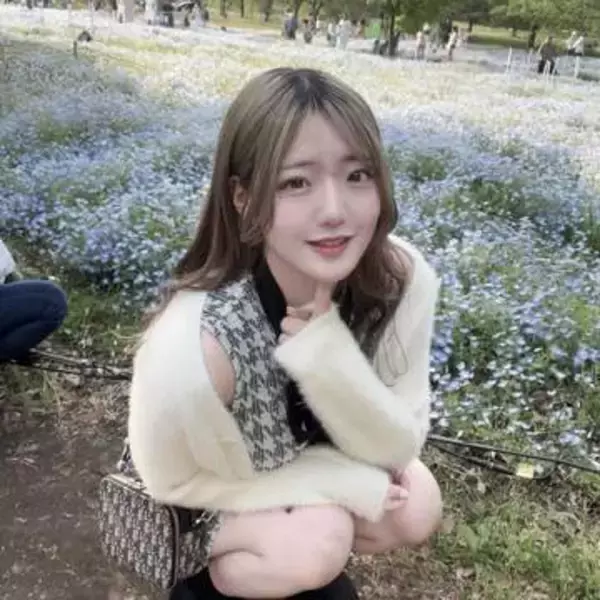 NG解禁、22歳アイドル水野Reta初グラビアに反響「こんな逸材が埋もれていたとは！」「えぐい」「優勝です(確定)」