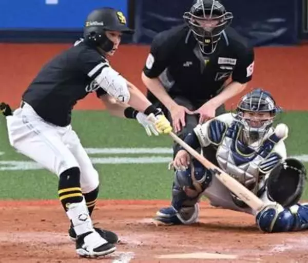 ソフトバンク小久保監督、勝負手ピタリ　3番栗原陵矢に送りバント　代打・中村晃が勝ち越し適時打　同点劇には代走・庄子雄大が貴重な二盗