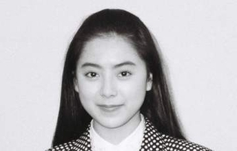 「ずっと待ってた」芸能界引退から17年…桜井幸子さん〝ドラマ出演〟人気俳優とハグ姿に再脚光「制服似合いすぎ」「儚い演技が光る」