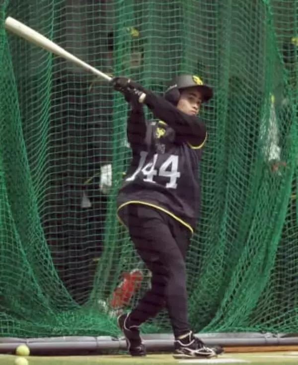 ソフトバンク育成ドラ2の目標は首位打者に成長した牧原大成「まずはバッティングについて聞いてみたい」