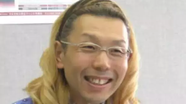 米大統領や天皇陛下の花をプロデュース、00年代にテレビでも人気者に…華道家の假屋崎省吾さん、67歳の最新姿に反響「本当にパワフル」「エレガントなおじ様」