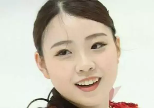 「グラマラスになって…」早大スケート部に入部！紀平梨花〝二の腕全開〟オフショットに「すごい進化してる」「光輝くオーラが…」「たまらん」