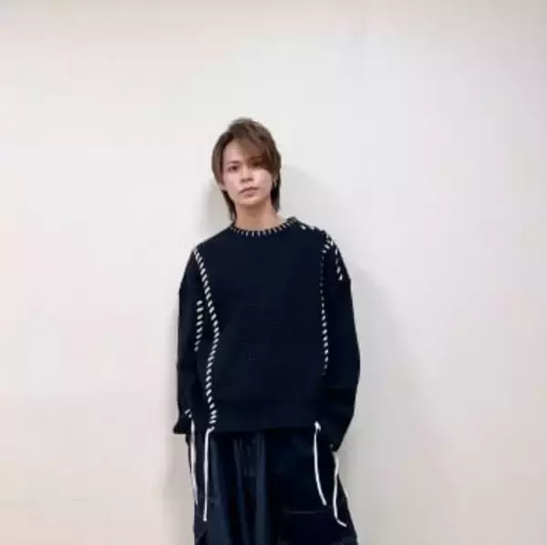 「結婚⁉」「まさかすぎ」元KAT-TUN上田竜也、人気女優と〝指輪キラリ＆バックハグ〟微笑ましいドラマショットに歓喜の声「ビジュ良い」「楽しみ」