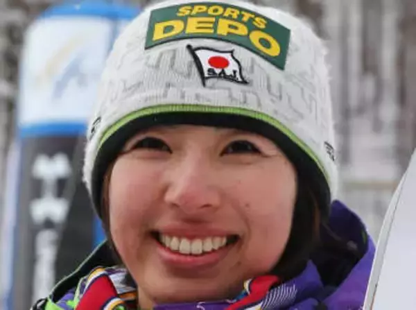 「今日はたえの金メダル記念日」女子モーグル伊藤みきさん〝レジェント〟との2S近影に「久々に見たわ～」「驚きを隠せない」「異次元だった」の声