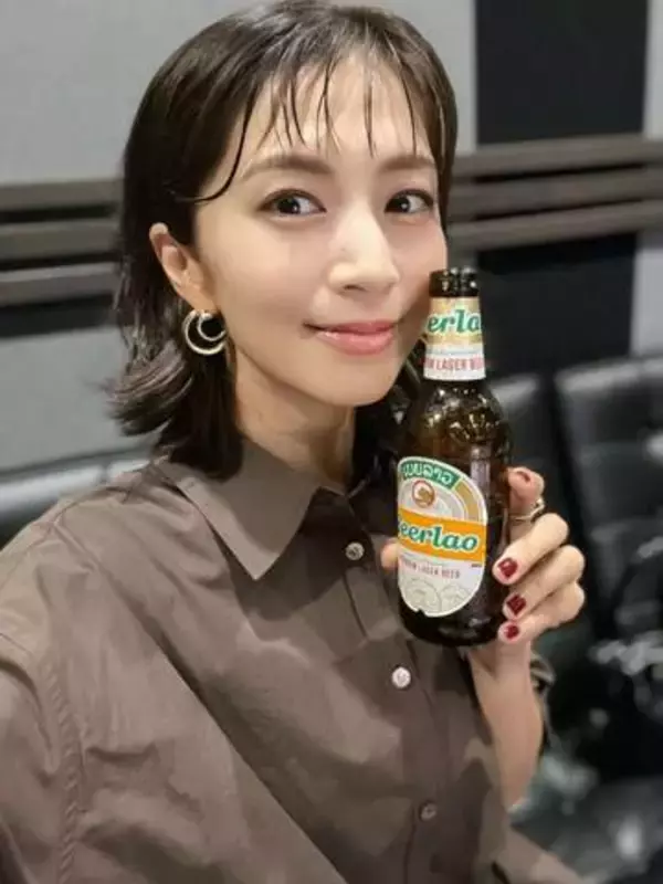 「ナンパされないようにご注意」超ミニ＆ピタピタ！元グラドル安田美沙子〝ビーチで挑戦ショット〟に釘付け「太ももたまらーん」「最高」