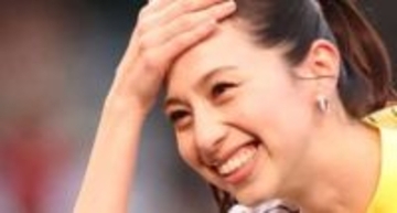 「もう結婚してるんだよな」雰囲気一変、中条あやみ29歳誕生日ショット「あれ？いつもと雰囲気が違うような」「オーラは別格」