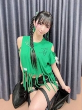 「一瞬彼氏かと」人気タレントの叔父と〝2ショット〟現役アイドル・宮脇舞依の密着姿に「隣の男性誰？って思ってしもた」「てっきり、弟さんかと」
