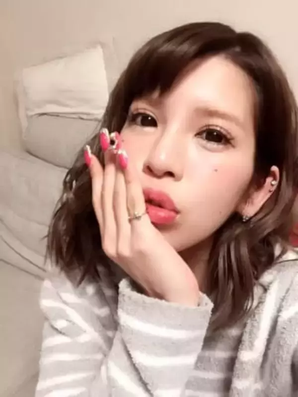 〝25歳差〟再婚⇒2か月後に離婚…坂口杏里〝激変＆タトゥー〟姿に「え⁉これが今の姿なん⁉」「久々に見たら随分…」「楽しそうで良かった」の声