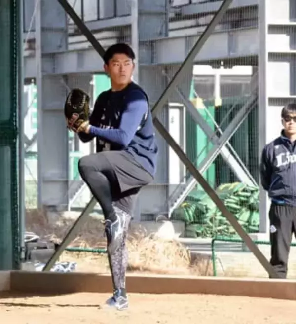 上智大出身の西武育成6位・正木悠馬が初ブルペン「6～7割ぐらいで自分の球を」