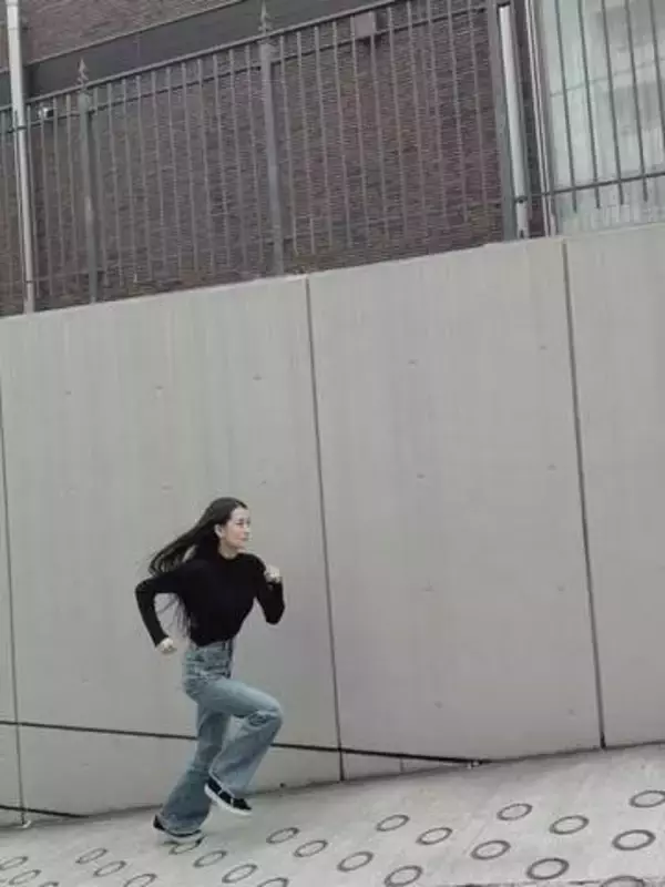 「すっんごい」「ボディライン萌え」9年ぶり姉妹共演グラビア、大胆ショットの上西恵、怜に大反響「世界が待ち望んだ」