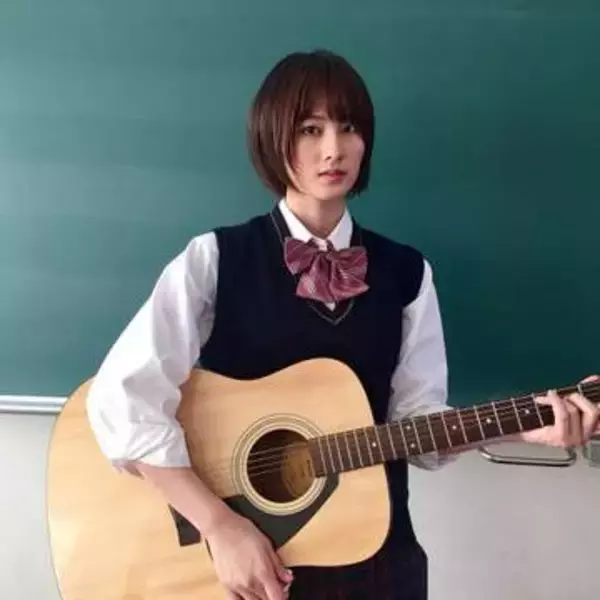 「もっとお顔の写真見たい」去年9月に事務所退所…GTO女優・高月彩良が〝8カ月ぶり近影〟公開に「お元気そうでよかった」の声